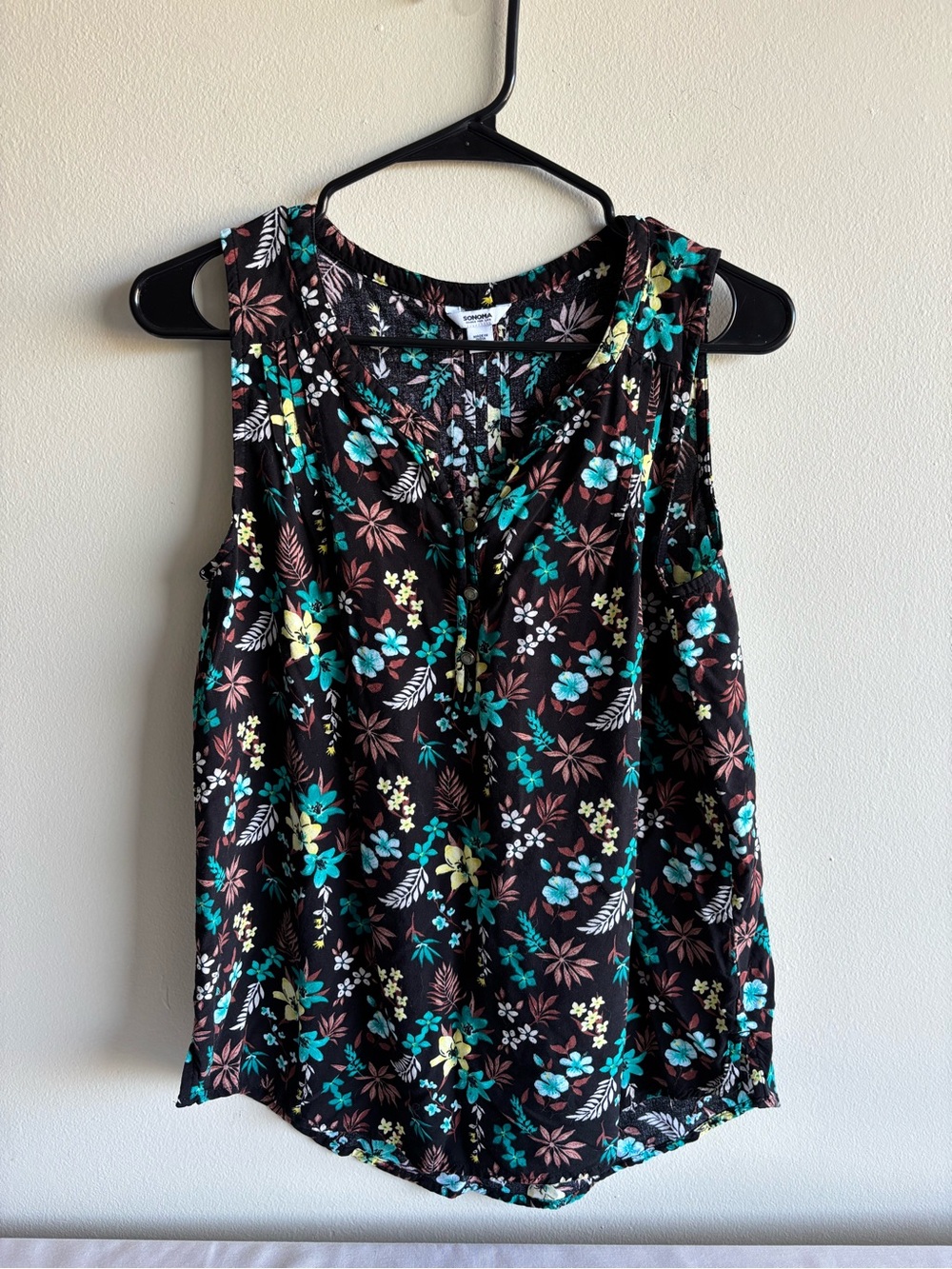 Sonoma Black Floral V-Neck Sleeveless Blouse with Teal & Coral Accents